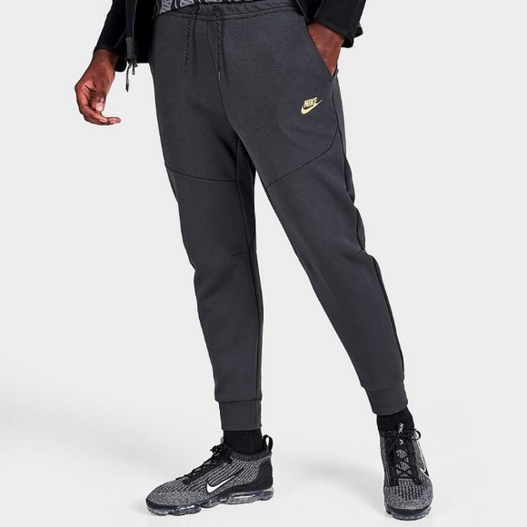 Nike Sportswear Tech Fleece 2-piece Hoodie/Joggers - Smoke grey/metallic gold - Picture 7 of 14